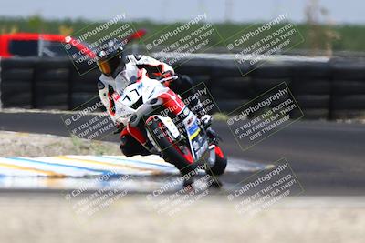 media/Jun-07-2025-TrackDaz (Sat) [[4413525952]]/B Group/1220pm (Turn 1)/